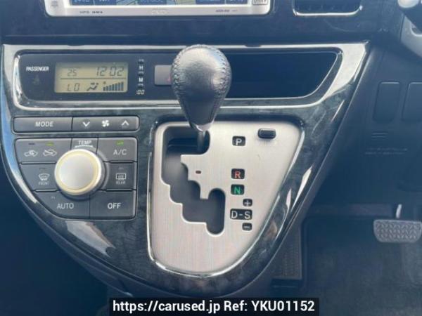 Used 2006 AT toyota wish ZNE10G Image[26]