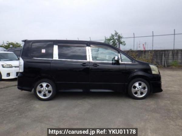 Used 2009 AT toyota noah ZRR70W Image[7]