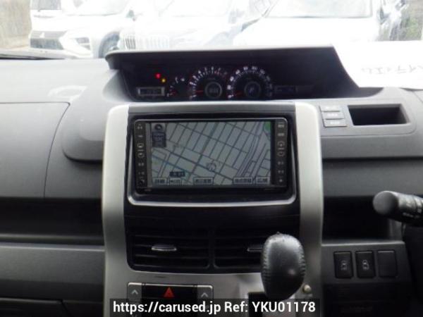 Used 2009 AT toyota noah ZRR70W Image[18]