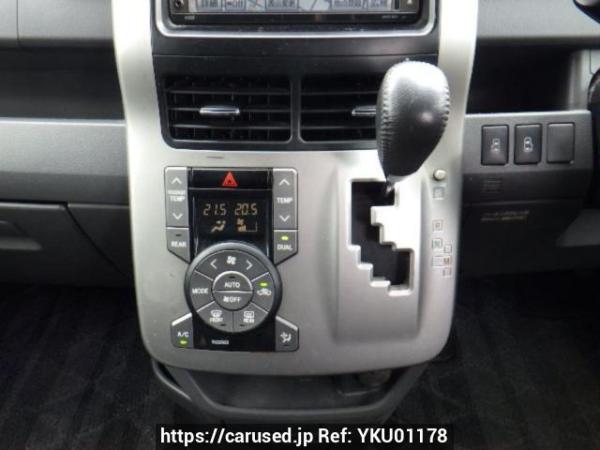 Used 2009 AT toyota noah ZRR70W Image[21]