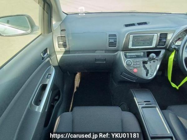 Used 2005 AT toyota wish ZNE10G Image[19]
