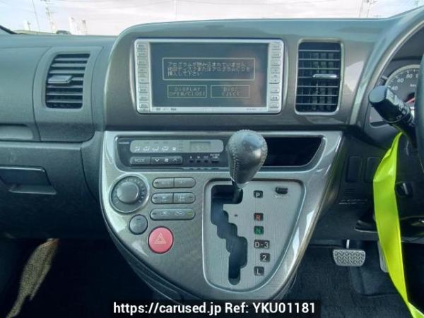 Used 2005 AT toyota wish ZNE10G Image[23]