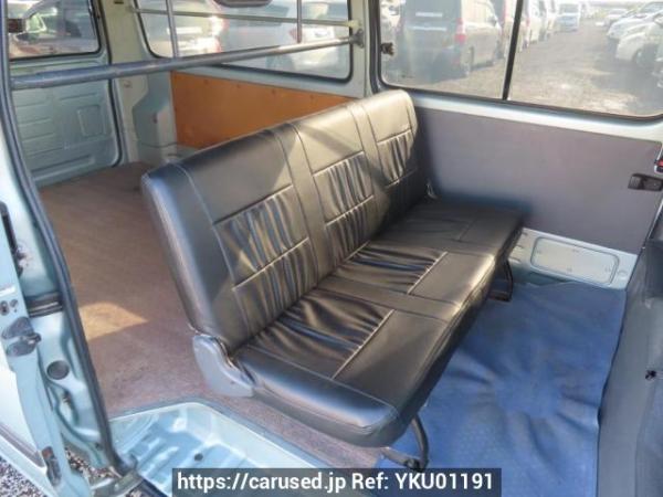 Used 2000 AT toyota hiace-van RZH112V Image[18]