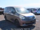 Toyota Noah ZRR70G