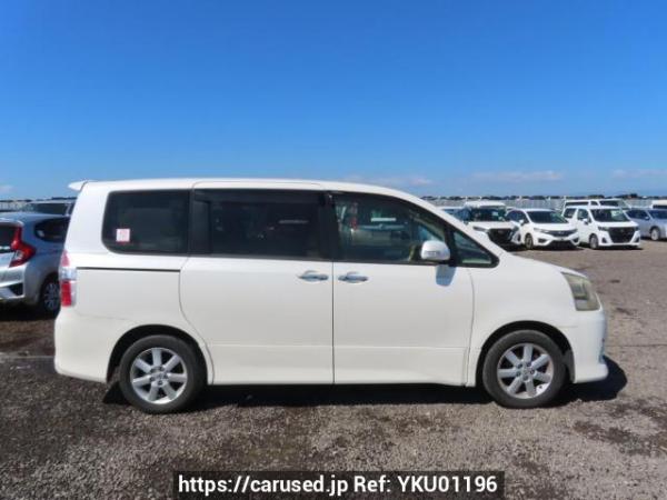 Used 2009 AT toyota noah ZRR70W Image[7]