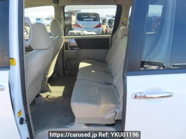 Used 2009 AT toyota noah ZRR70W Image[14]