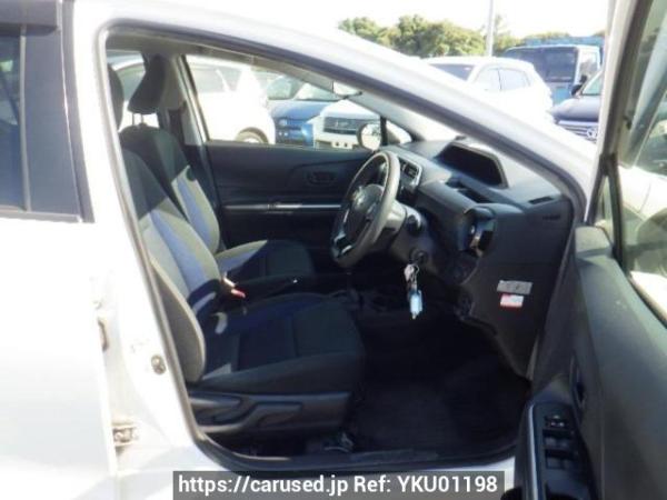 Used 2019 AT toyota aqua NHP10 Image[11]