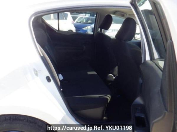 Used 2019 AT toyota aqua NHP10 Image[13]