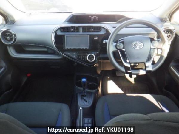 Used 2019 AT toyota aqua NHP10 Image[15]