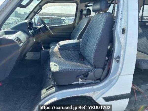 Used 2000 AT toyota regiusace-van RZH112V Image[12]