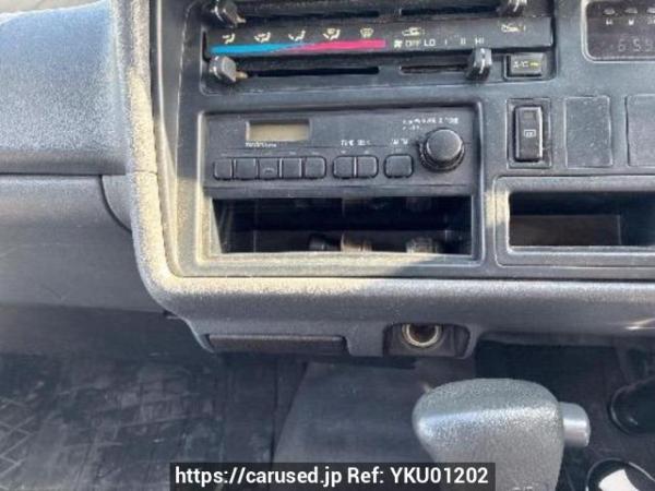 Used 2000 AT toyota regiusace-van RZH112V Image[19]