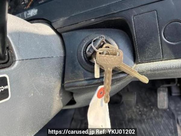 Used 2000 AT toyota regiusace-van RZH112V Image[24]
