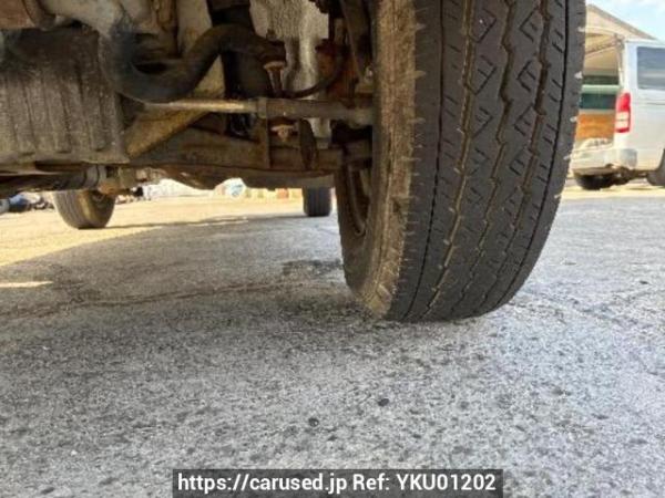 Used 2000 AT toyota regiusace-van RZH112V Image[31]