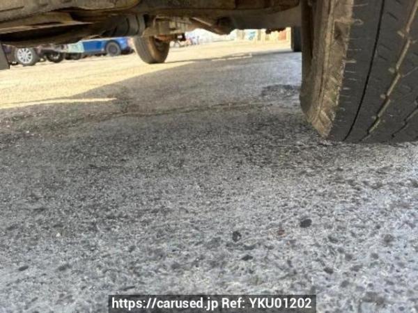 Used 2000 AT toyota regiusace-van RZH112V Image[33]