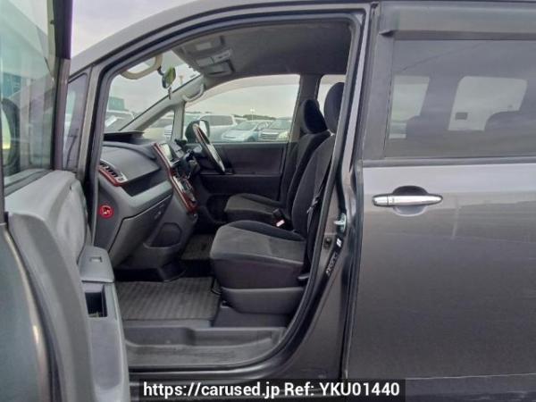Used 2010 AT toyota noah ZRR70G Image[14]