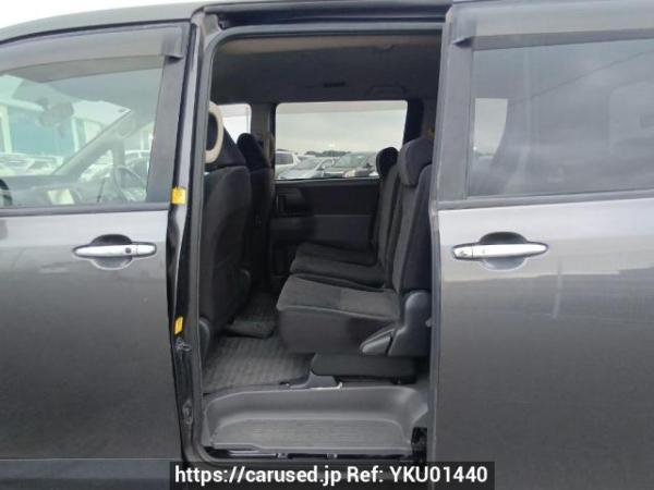 Used 2010 AT toyota noah ZRR70G Image[16]