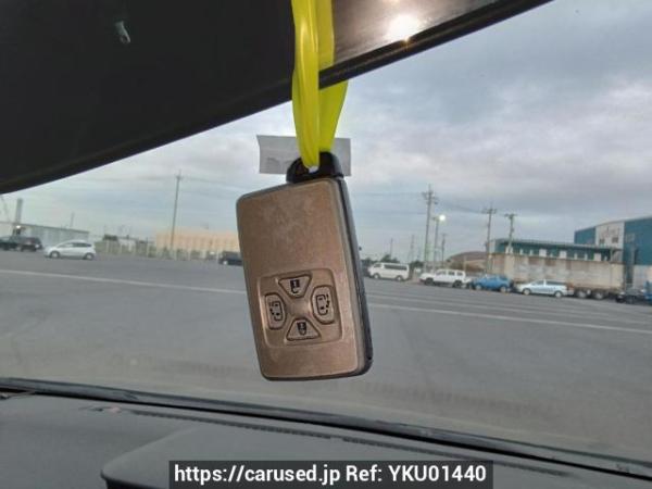 Used 2010 AT toyota noah ZRR70G Image[28]