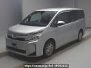 Toyota Voxy ZWR80G