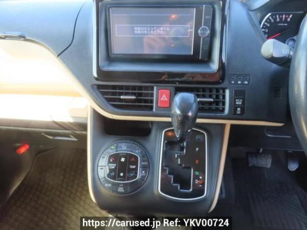 Used 2014 AT toyota noah ZRR80G Image[19]