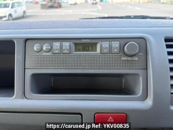 Used 2005 AT toyota hiace-wagon TRH214W Image[22]