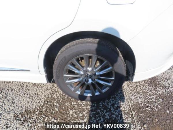 Used 2014 AT toyota harrier ZSU60W Image[28]