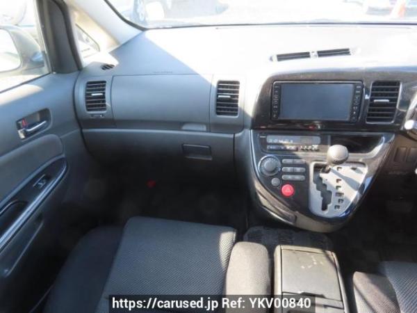 Used 2005 AT toyota wish ZNE10G Image[18]