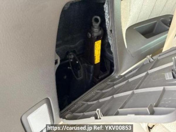 Used 2002 AT toyota alphard MNH10W Image[40]