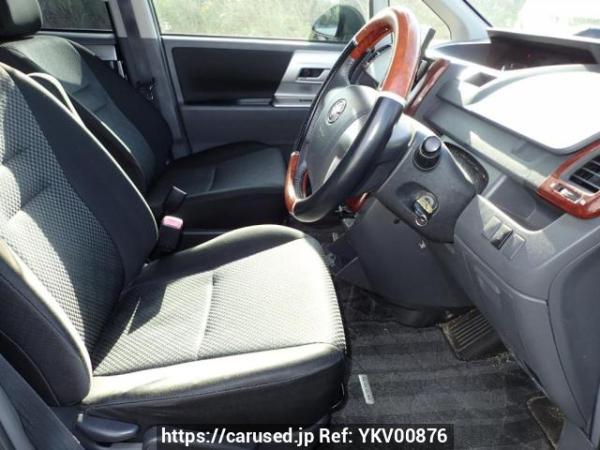 Used 2010 AT toyota noah ZRR75W Image[13]