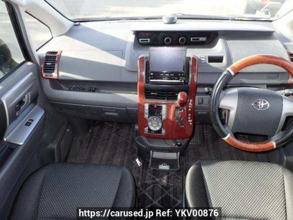 Used 2010 AT toyota noah ZRR75W Image[23]