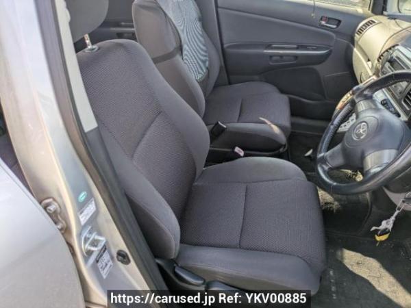 Used 2004 AT toyota wish ZNE10G Image[9]