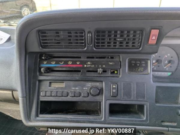 Used 2002 AT toyota regiusace-van RZH112V Image[13]