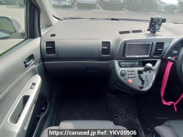 Used 2004 AT toyota wish ZNE10G Image[18]
