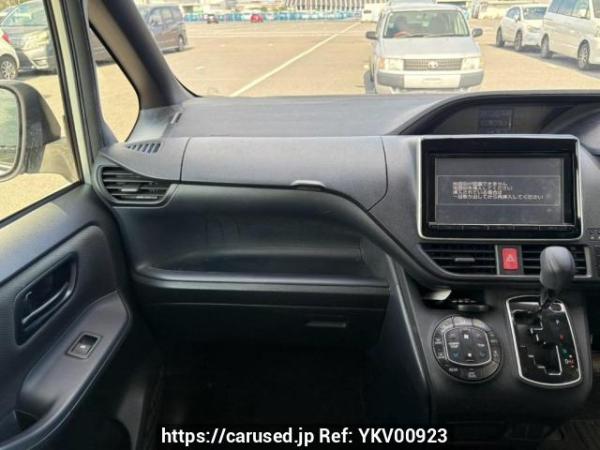 Used 2014 AT toyota noah ZRR80G Image[20]