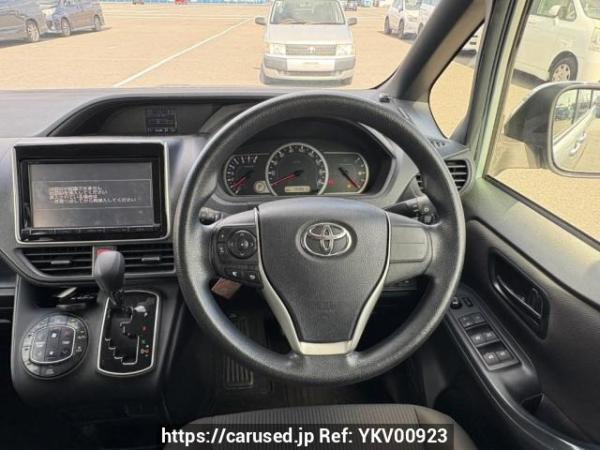Used 2014 AT toyota noah ZRR80G Image[21]