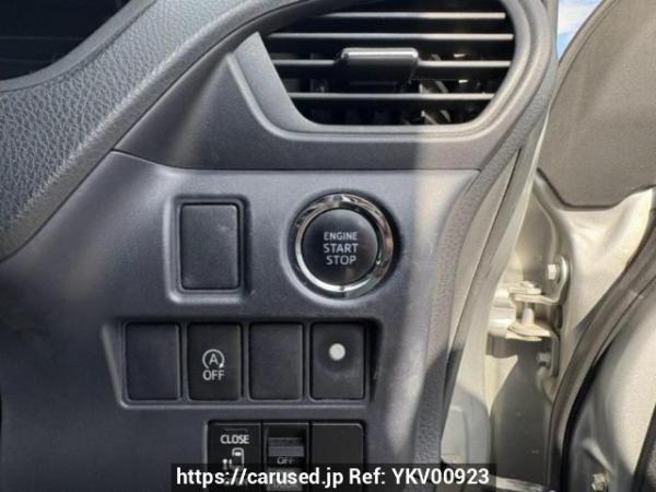 Used 2014 AT toyota noah ZRR80G Image[29]
