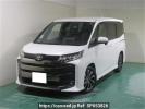 Toyota Noah MZRA90W