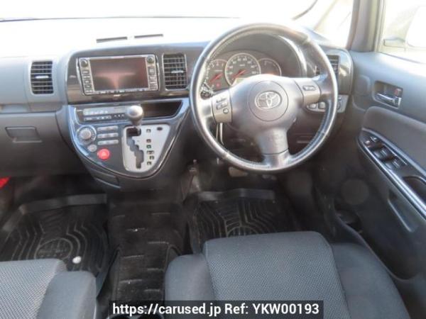 Used 2004 AT toyota wish ZNE14G Image[23]
