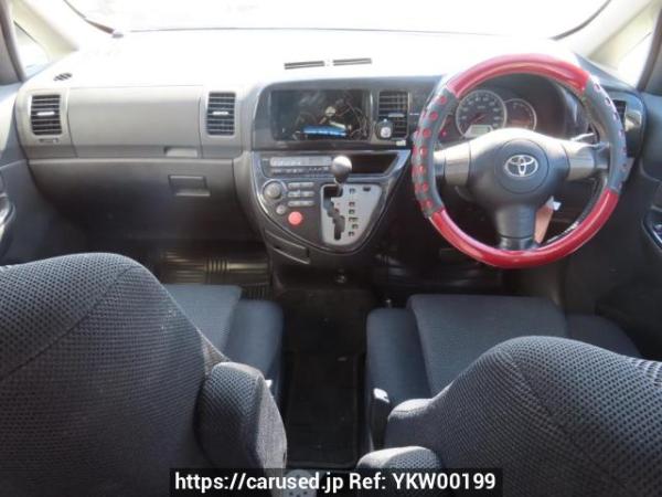 Used 2004 AT toyota wish ZNE10G Image[16]