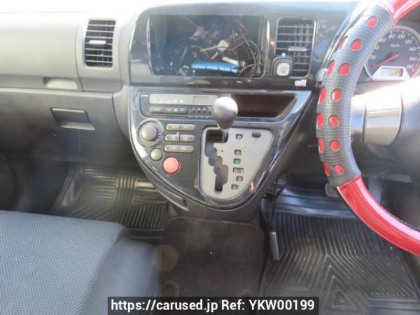 Used 2004 AT toyota wish ZNE10G Image[18]