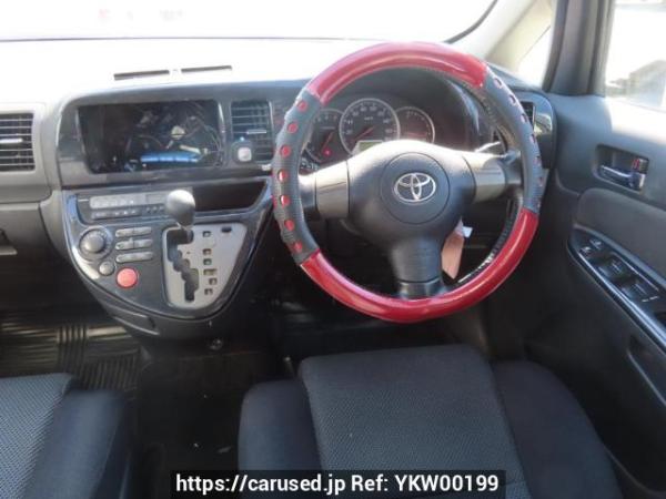 Used 2004 AT toyota wish ZNE10G Image[19]