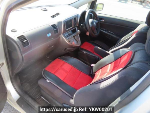 Used 2003 AT toyota wish ZNE10G Image[15]