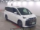 Toyota Noah MZRA90W