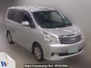 Toyota Noah ZRR70G