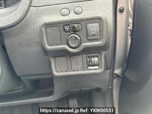 Used 2012 AT nissan note E12 Image[24]