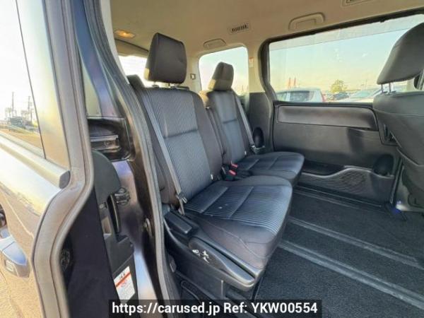 Used 2015 AT toyota noah ZRR80W Image[14]