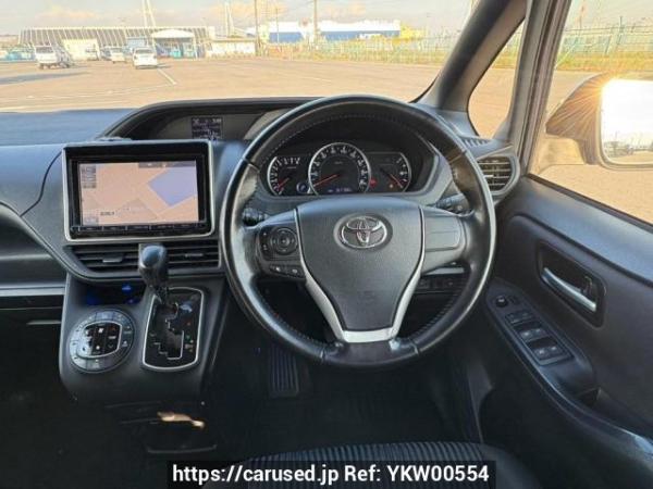 Used 2015 AT toyota noah ZRR80W Image[20]