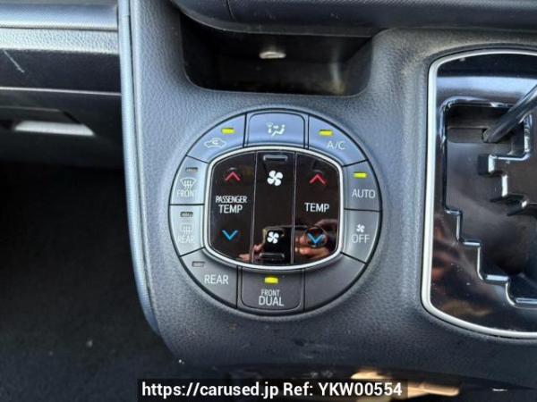 Used 2015 AT toyota noah ZRR80W Image[23]