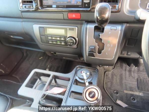 Used 2017 AT toyota regiusace-van KDH201V Image[26]