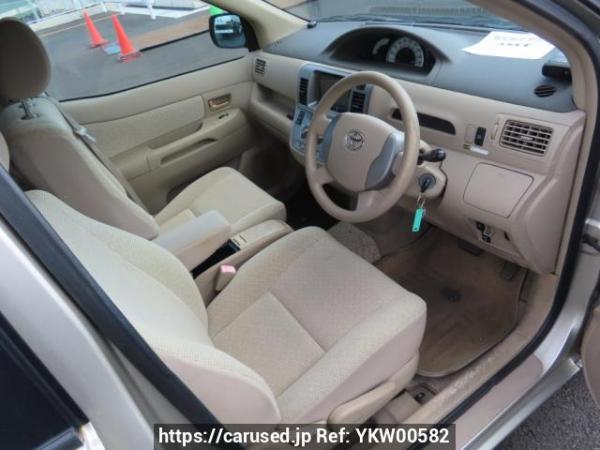 Used 2004 AT toyota raum NCZ25 Image[13]