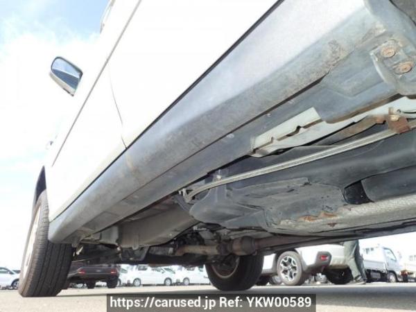 Used 2005 AT toyota harrier ACU30W Image[38]